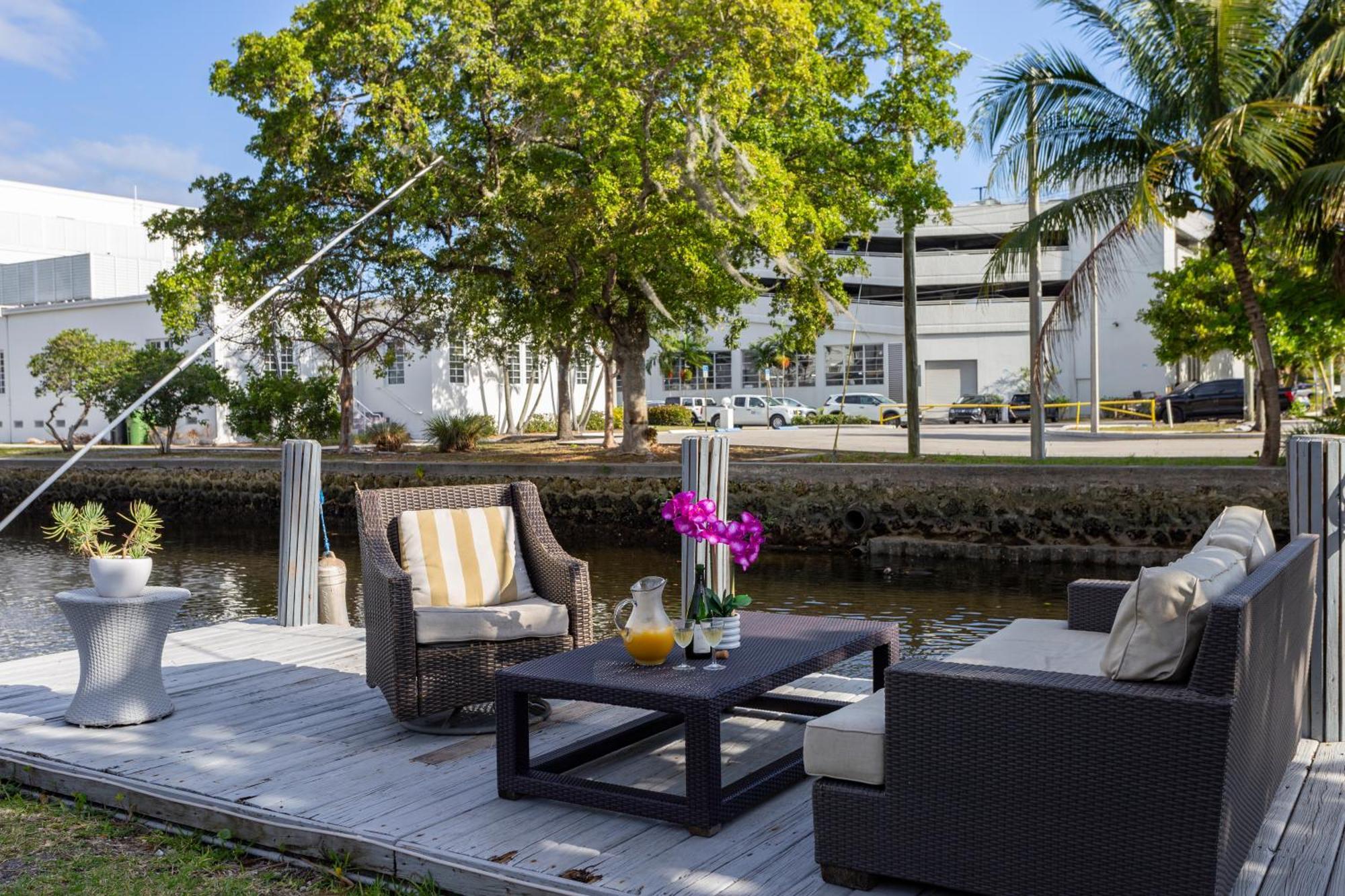 Riverwalk Villa I Private Dock & Hot Tub Форт-Лодердейл Экстерьер фото